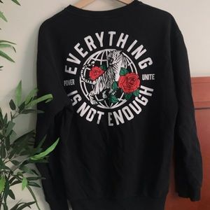 Black sweatshirt